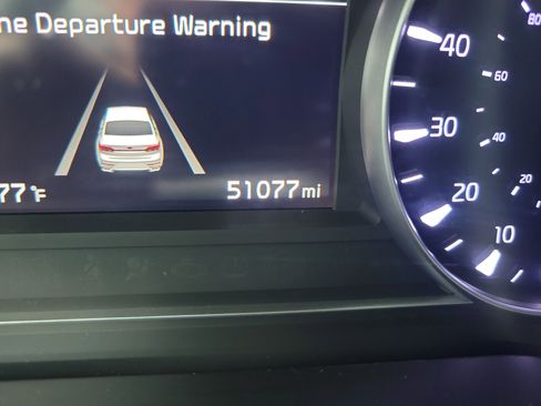 Certified 2020 Kia Cadenza Limited image 26