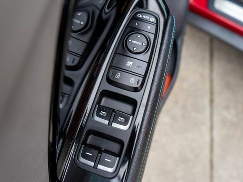 Used 2017 Kia Niro Touring image 17