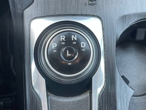 Used 2022 Ford Escape S FWD image 27