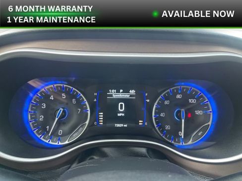 Used 2022 Chrysler Voyager LX image 23