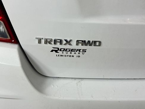 Used 2017 Chevrolet Trax LT AWD/4WD image 27