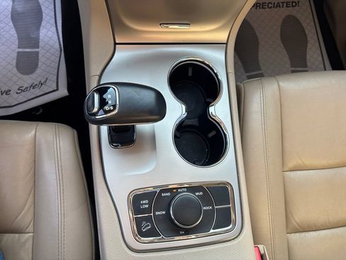 Used 2014 Jeep Grand Cherokee Limited w/ Trailer Tow Group IV AWD/4WD image 15