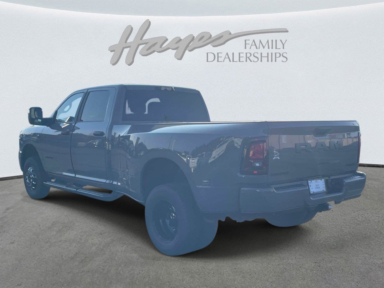 New 2027 RAM 3500 Big Horn AWD/4WD image 5