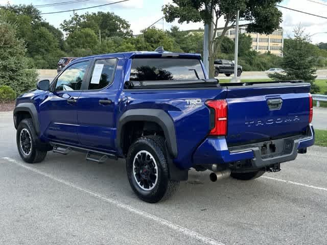 Used 2024 Toyota Tacoma TRD Off-Road AWD/4WD image 33