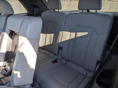 Used 2021 Audi Q7 3.0T Premium w/ Convenience Package image 26