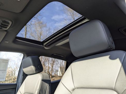 New 2026 GMC Canyon Elevation w/ Convenience Package image 14