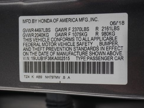 Used 2019 Acura TLX image 30