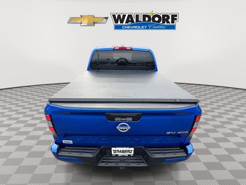 Used 2024 Nissan Frontier SV image 33