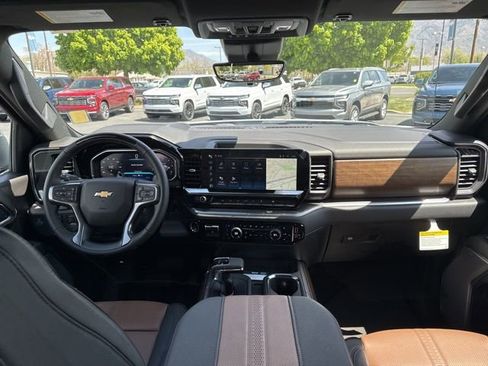 New 2026 Chevrolet Silverado 1500 High Country w/ Technology Package AWD/4WD image 14
