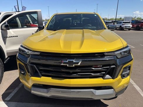 Used 2024 Chevrolet Colorado Z71 w/ Z71 Convenience Package 2 AWD/4WD image 5