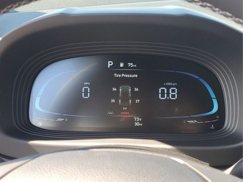 Certified 2025 Hyundai Venue SEL FWD image 20