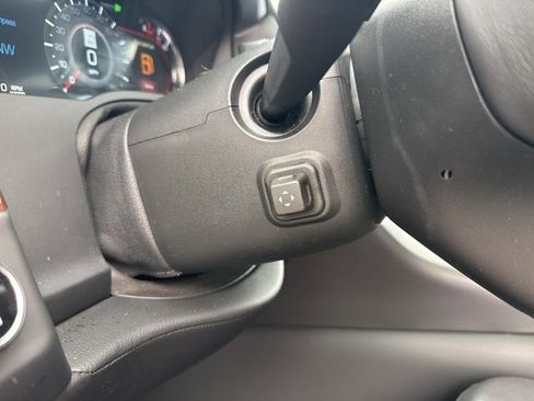 Used 2020 Cadillac Escalade ESV Premium Luxury w/ LPO, Radiant Package image 31