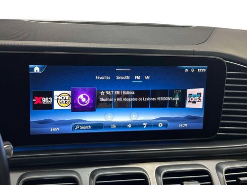 Used 2025 Mercedes-Benz GLS 450 4MATIC image 5