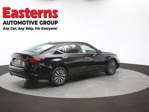 Used 2023 Nissan Altima 2.5 SV w/ SV Premium Package AWD/4WD image 44