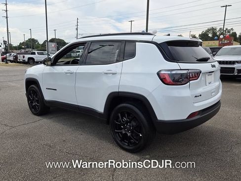 New 2026 Jeep Compass Latitude AWD/4WD image 9