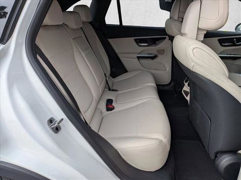 Used 2026 Mercedes-Benz GLC 300 4MATIC image 20