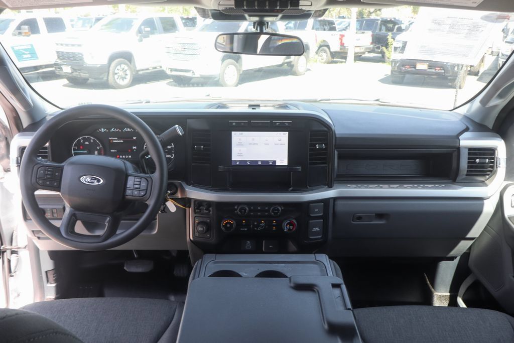 Used 2024 Ford F250 XL w/ STX Appearance Package AWD/4WD image 28