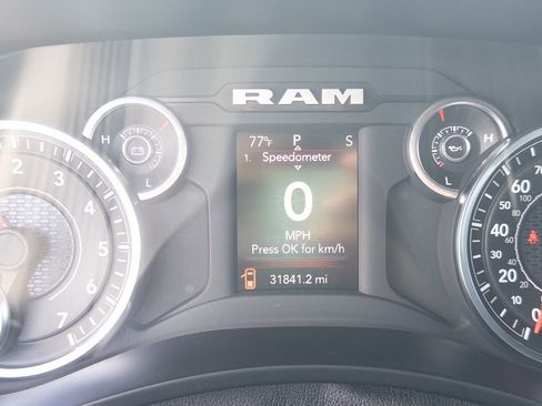 Used 2024 RAM 2500 Big Horn image 31