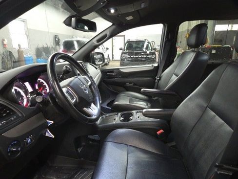 Used 2019 Dodge Grand Caravan GT image 62