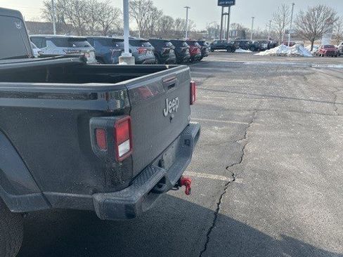 Used 2022 Jeep Gladiator Overland w/ Popular Equipment Package image 13