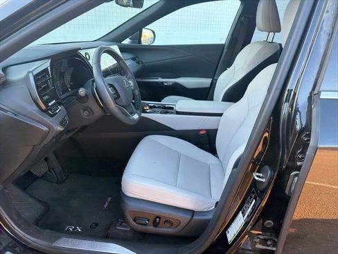 Used 2025 Lexus RX 350 Premium image 17