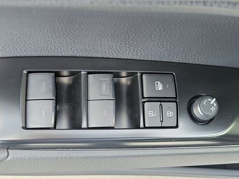 Used 2026 Toyota Camry SE w/ Convenience Package image 23