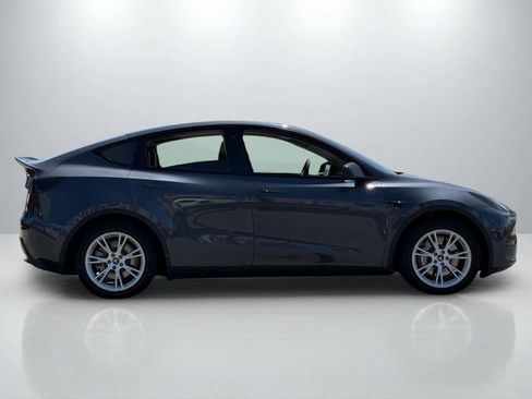 Used 2021 Tesla Model Y Long Range AWD/4WD image 8