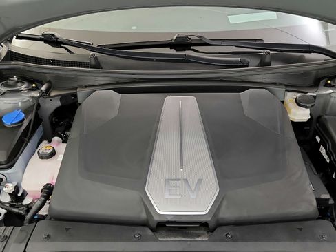 Used 2023 Kia EV6 GT AWD/4WD image 40