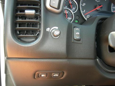 Used 2006 Chevrolet Corvette Convertible w/ Preferred Equipment Group RWD image 6