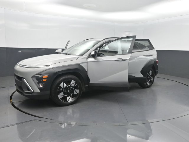 Used 2025 Hyundai Kona SEL FWD image 30