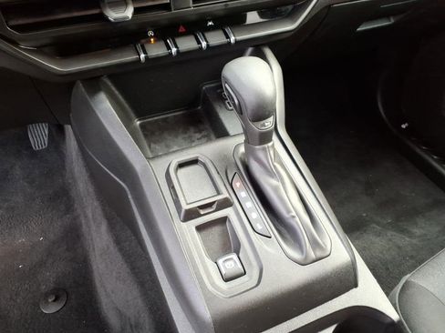 Used 2023 Chevrolet Colorado W/T RWD image 24