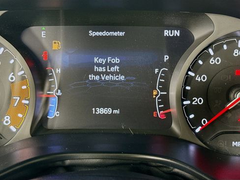 Used 2025 Jeep Compass Latitude w/ Convenience Group AWD/4WD image 13