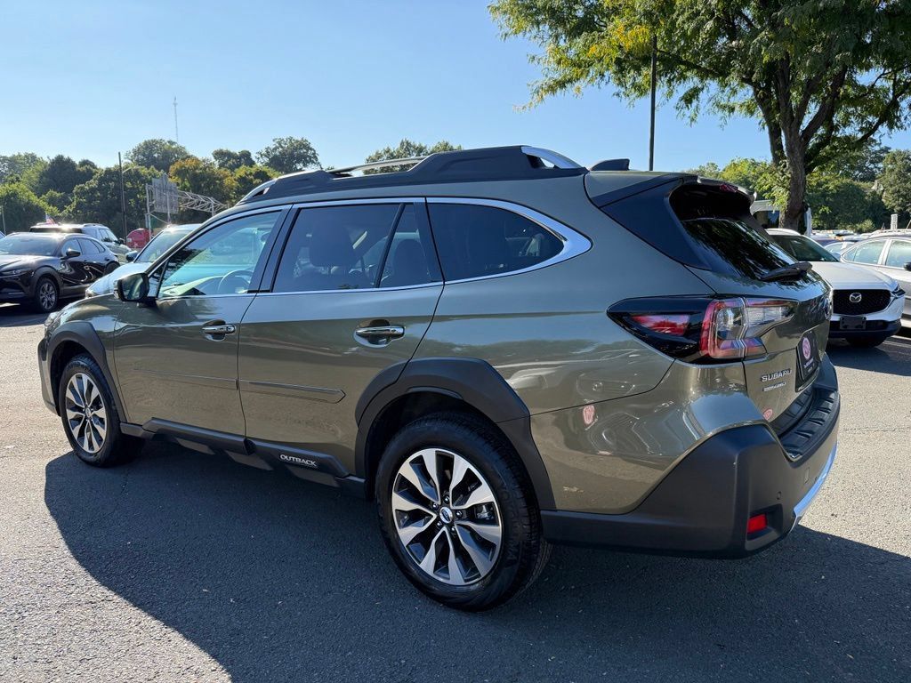Certified 2025 Subaru Outback Touring XT AWD/4WD image 10