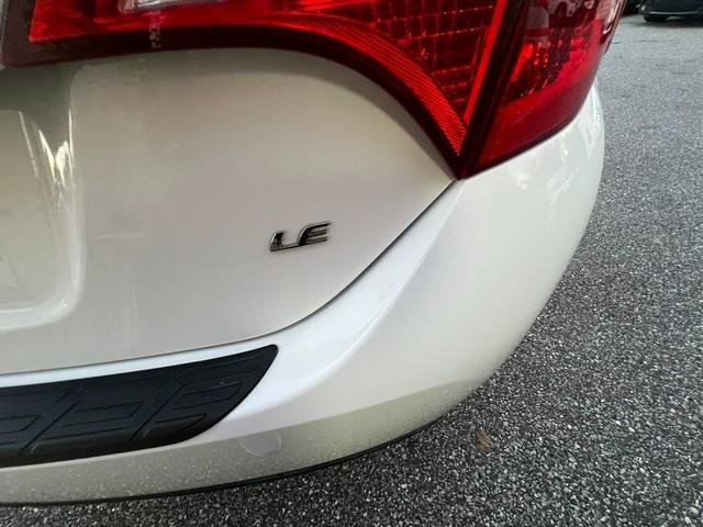 Used 2016 Toyota Corolla LE FWD image 21