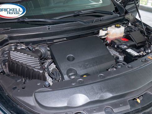 Used 2024 Buick Enclave Essence w/ Technology Package FWD image 32