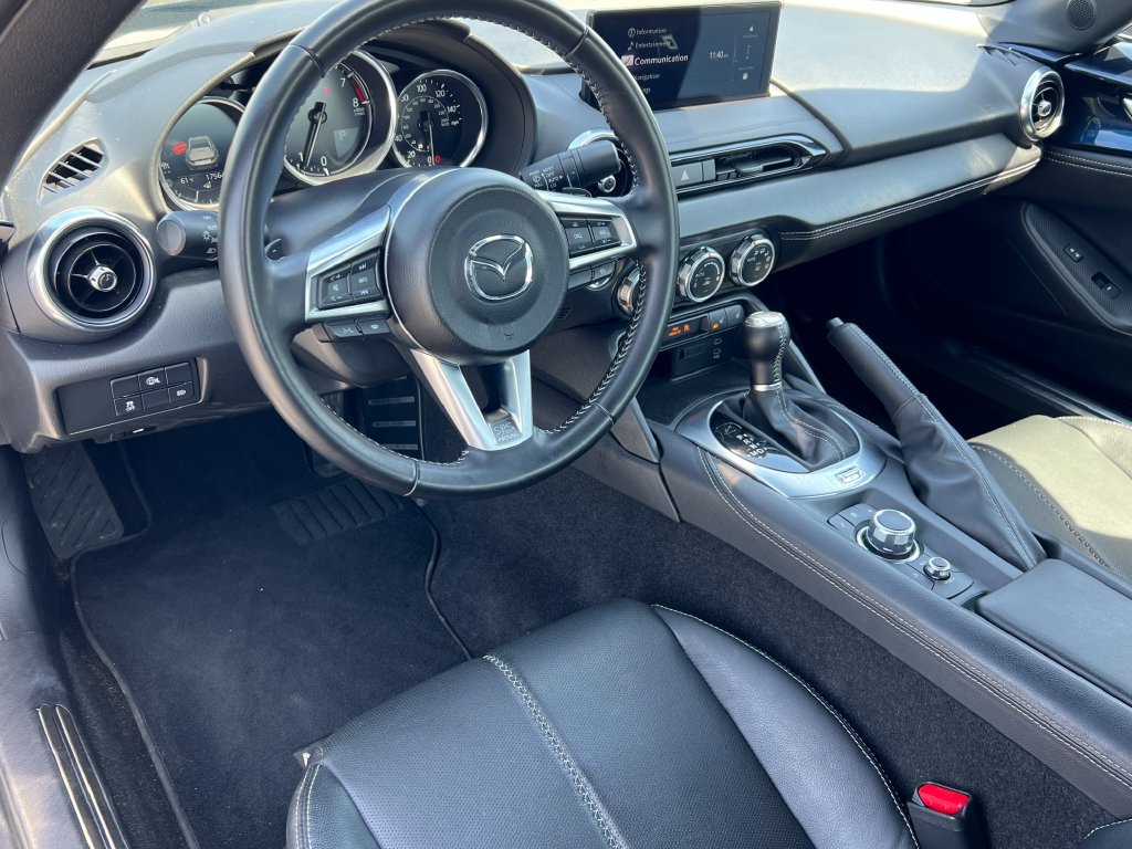 Used 2025 MAZDA MX-5 Miata RF Grand Touring RWD image 15