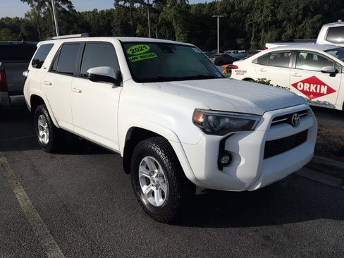 Used 2021 Toyota 4Runner SR5 AWD/4WD image 1