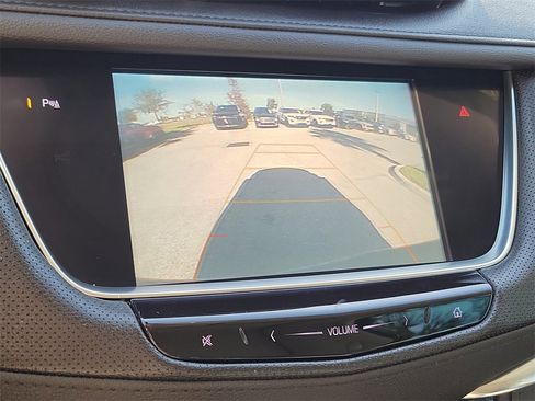 Used 2019 Cadillac XT5 Premium Luxury image 31