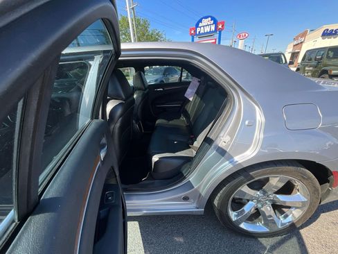Used 2015 Chrysler 300 C Platinum w/ Light Group RWD image 20