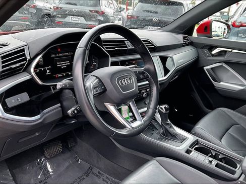Used 2022 Audi Q3 2.0T Premium Plus w/ Premium Plus Package image 9
