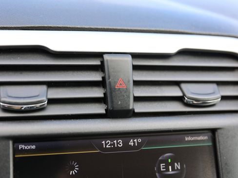 Used 2016 Ford Fusion SE image 23