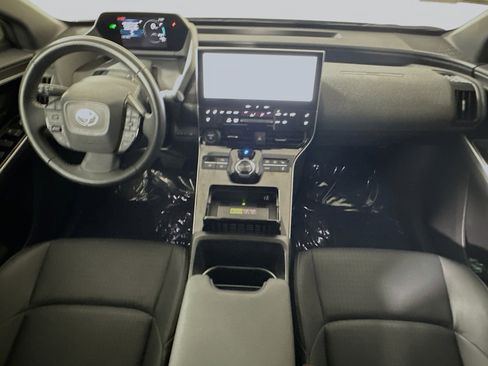 Used 2024 Toyota bZ4X Limited image 27