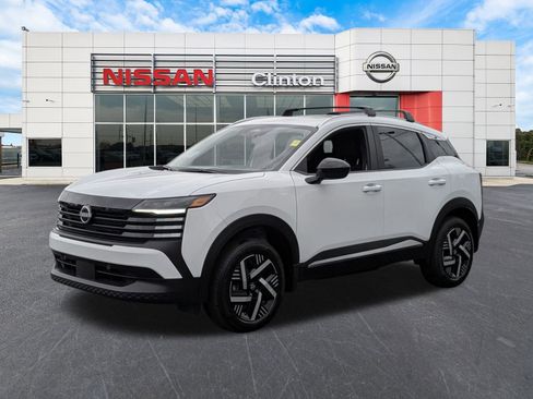 New 2026 Nissan Kicks SV w/ SV Premium Package FWD image 7