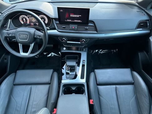 Used 2025 Audi Q5 2.0T Premium image 3