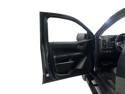 Used 2020 GMC Canyon SLE w/ Elevation Edition AWD/4WD image 18