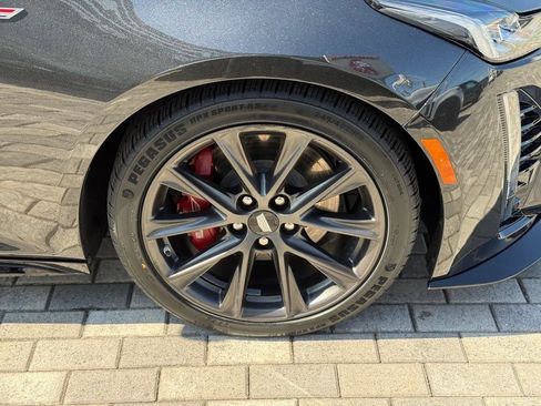 Used 2024 Cadillac CT5 V RWD image 37
