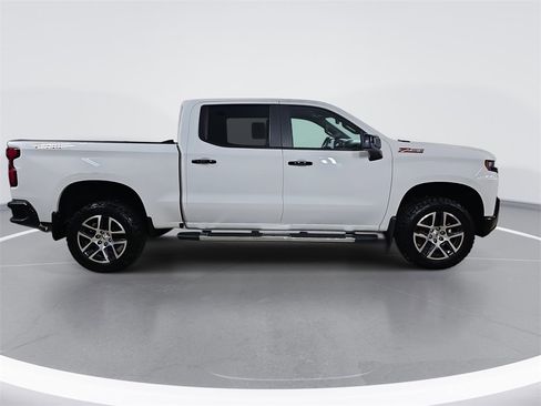 Certified 2019 Chevrolet Silverado 1500 LT Trail Boss image 2