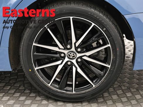 Used 2024 Toyota Camry SE image 33