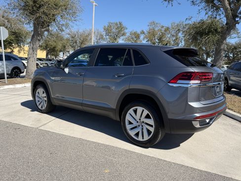 Used 2023 Volkswagen Atlas Cross Sport SE w/ Panoramic Sunroof Package image 6