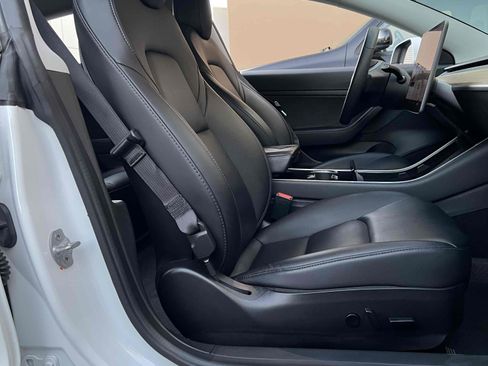 Used 2020 Tesla Model 3 Standard Range Plus image 32